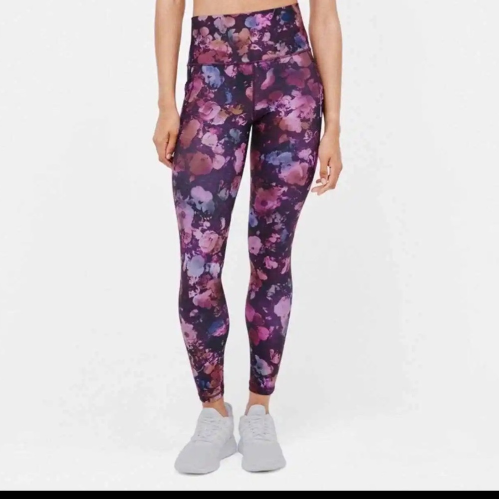 Salutation Athleta - image 1